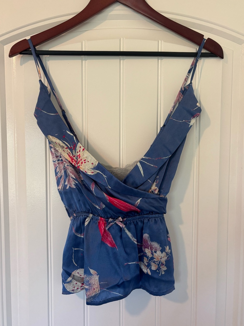 Samantha Chang Blue Floral V-Neck Spaghetti-Strap Cami Silk Sz S NWT